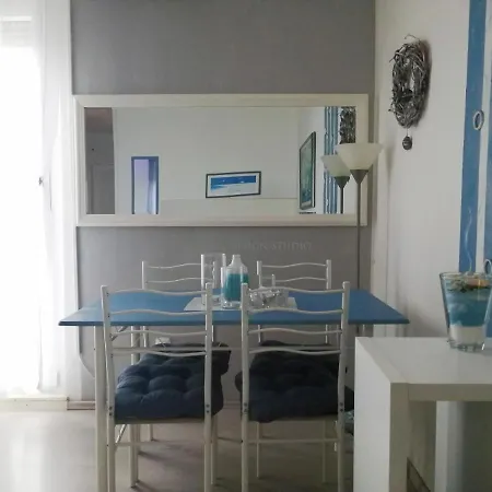 La Perla Design Studio Apartment *