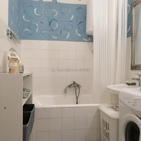 La Perla Design Studio Apartment *